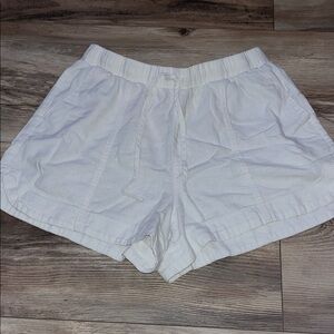 Women's Universal Thread White Athletic Shorts size medium
